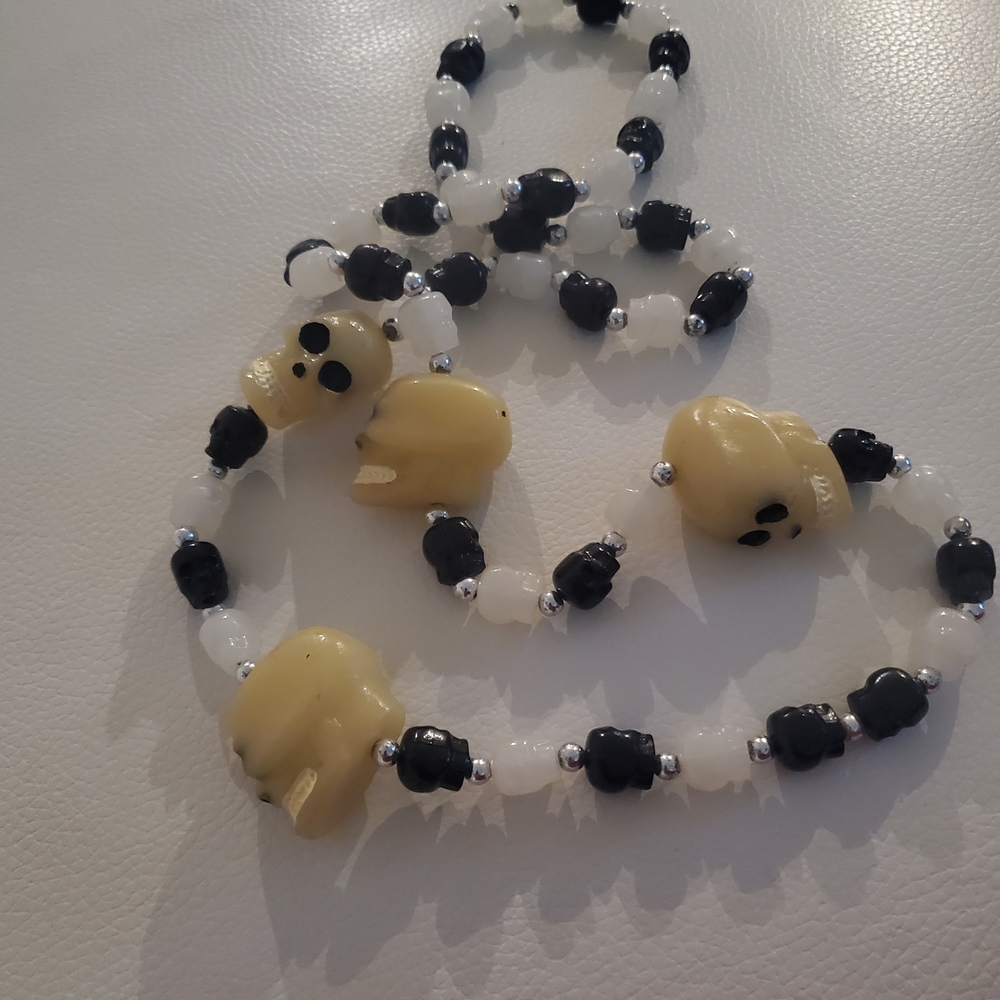 Skull Beaded Necklace in Black and Cream